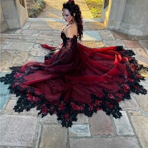 Cocomelody “Nadine” Elegant Black and Red Lace Gown